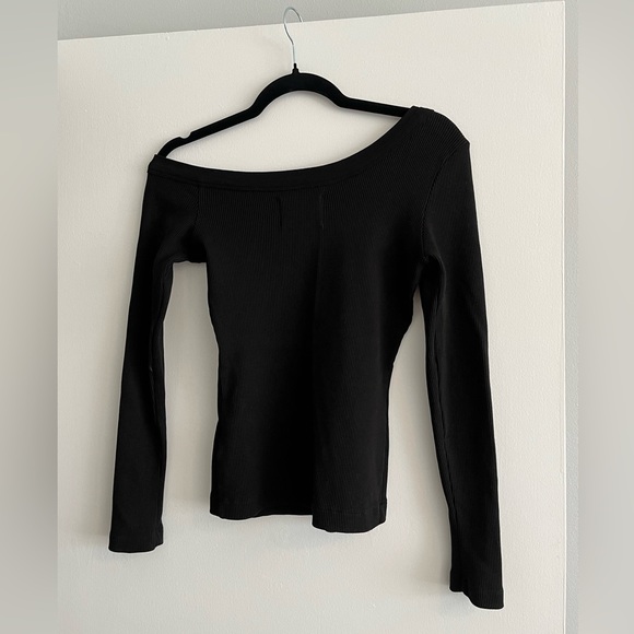 Citizens black ribbed top size small - Picture 7 of 7